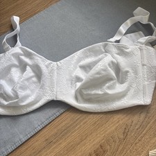 Ladies New 40e Bra With Tags